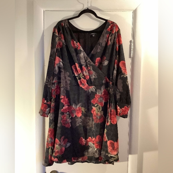 NWOT Le Château cocktail dress black and red plus size 3XL - Picture 8 of 8